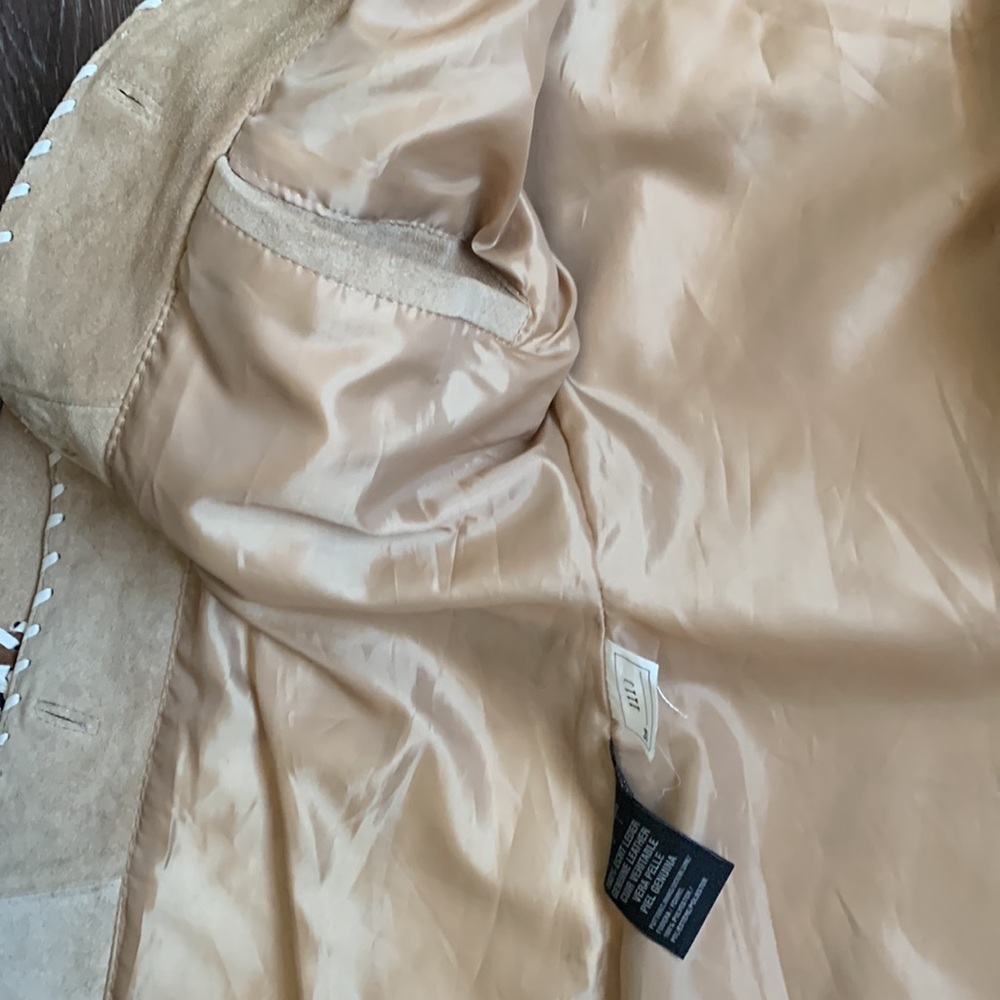 Leather Fringe, Native American Beaded Jacket - Picture 9 of 15